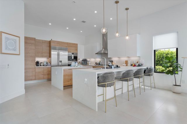 3502 Ashwood Circle, Fort Lauderdale, FL 33312