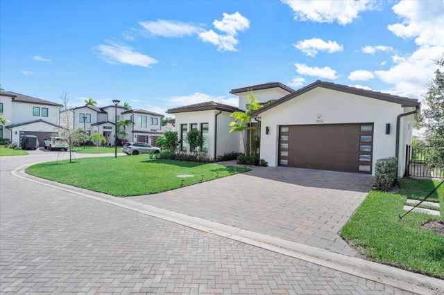 3502 Ashwood Circle, Fort Lauderdale, FL 33312