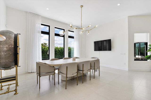 3502 Ashwood Circle, Fort Lauderdale, FL 33312