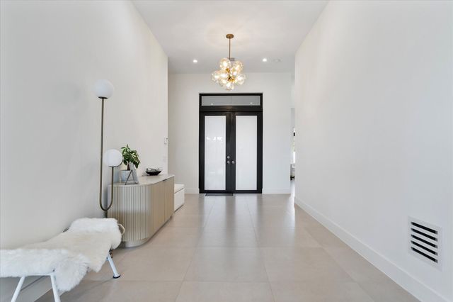 3502 Ashwood Circle, Fort Lauderdale, FL 33312