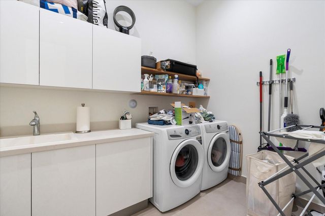 3502 Ashwood Circle, Fort Lauderdale, FL 33312