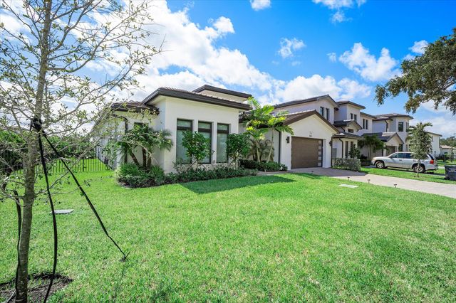 3502 Ashwood Circle, Fort Lauderdale, FL 33312