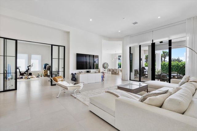 3502 Ashwood Circle, Fort Lauderdale, FL 33312