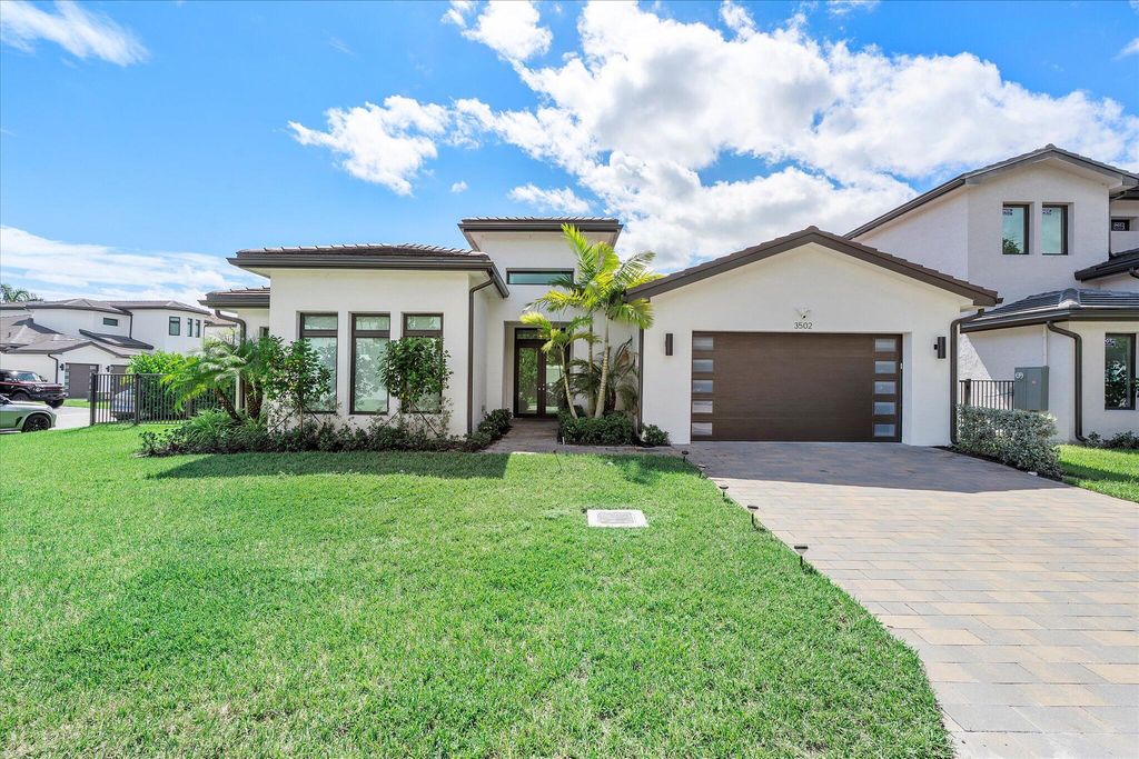 3502 Ashwood Circle, Fort Lauderdale, FL 33312