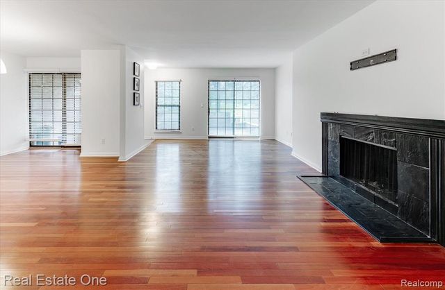 1631 S Hill Boulevard, Bloomfield Hills, MI 48304