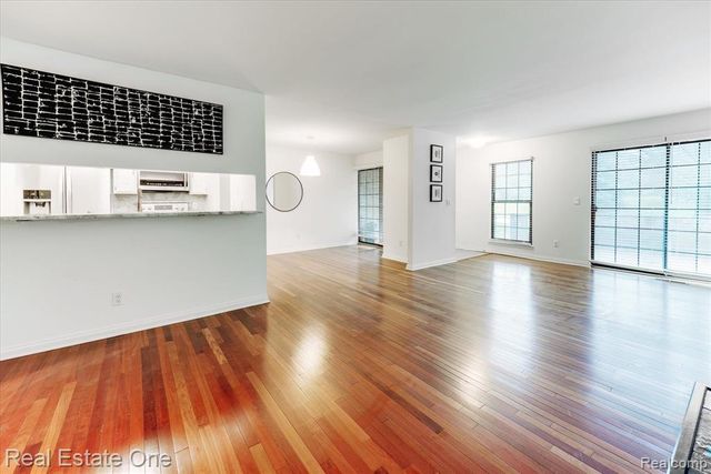 1631 S Hill Boulevard, Bloomfield Hills, MI 48304