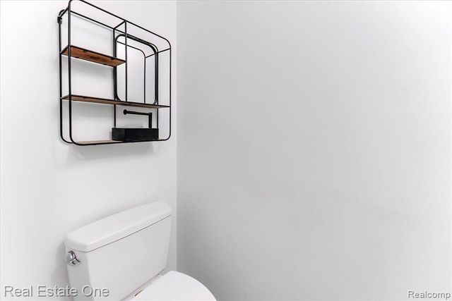 1631 S Hill Boulevard, Bloomfield Hills, MI 48304