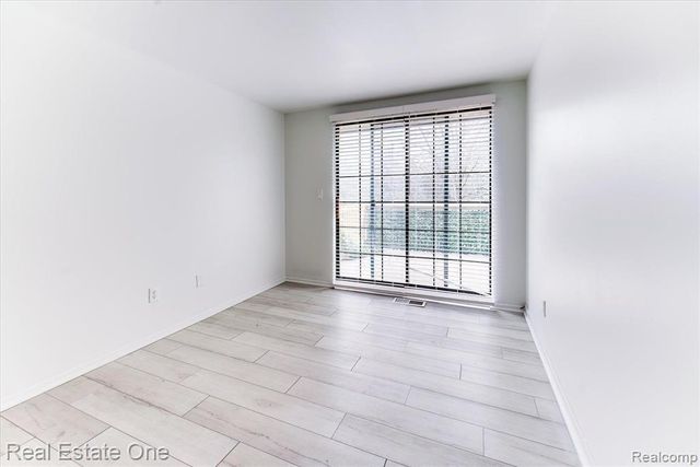 1631 S Hill Boulevard, Bloomfield Hills, MI 48304