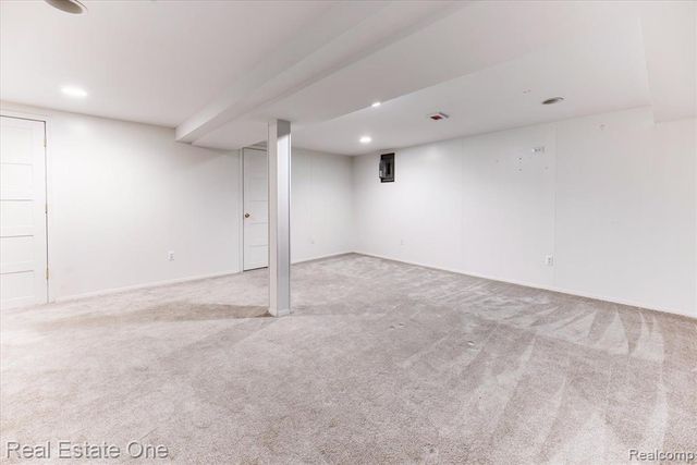 1631 S Hill Boulevard, Bloomfield Hills, MI 48304