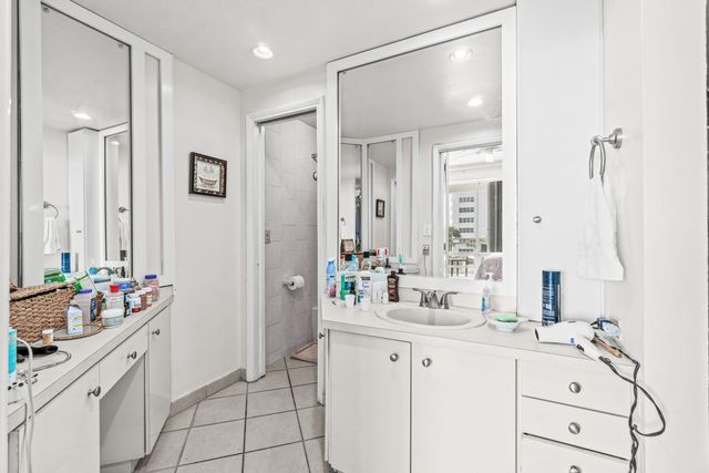 3051 S Ocean Boulevard 3050, Boca Raton, FL 33432