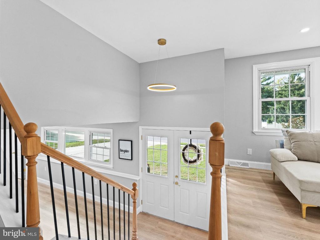 919 GRENVILLE DR, BLACKWOOD, NJ 08012 — photo 4