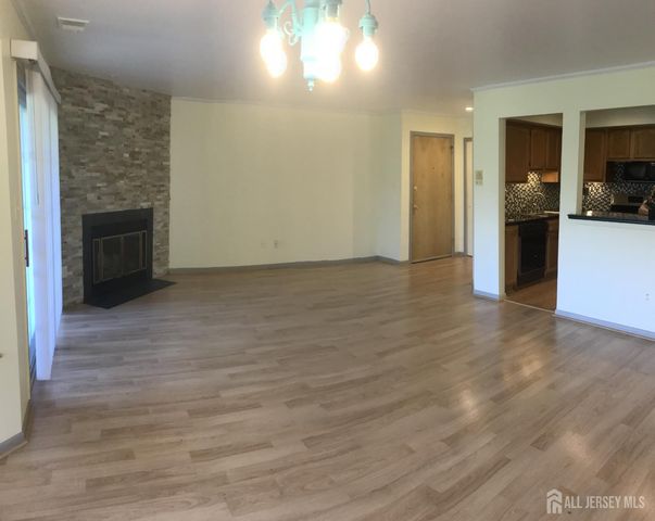 202 Salem Court, Princeton, NJ 08540