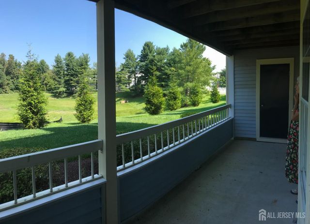 202 Salem Court, Princeton, NJ 08540