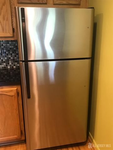 202 Salem Court, Princeton, NJ 08540