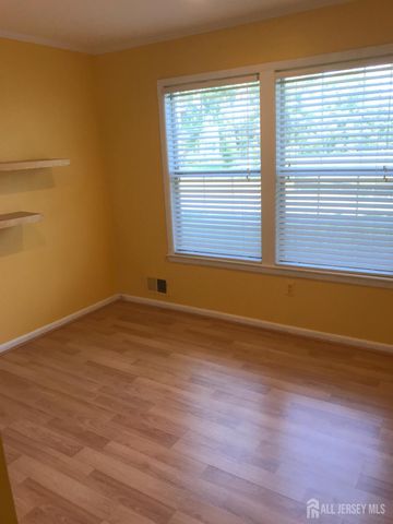 202 Salem Court, Princeton, NJ 08540