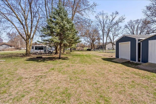 1220 Shultz Street, Waterloo, IA 50707