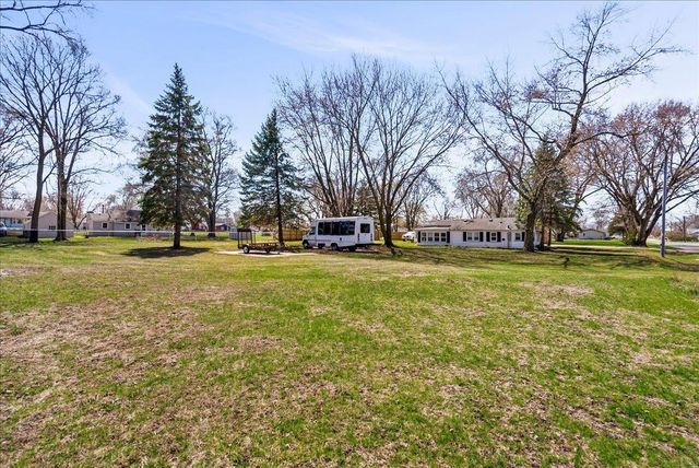 1220 Shultz Street, Waterloo, IA 50707