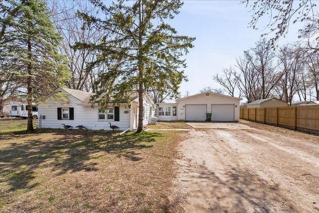 1220 Shultz Street, Waterloo, IA 50707