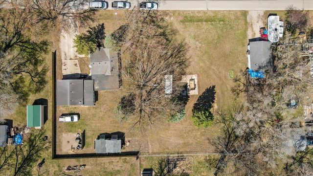 1220 Shultz Street, Waterloo, IA 50707