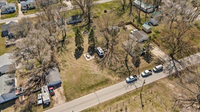 1220 Shultz Street, Waterloo, IA 50707