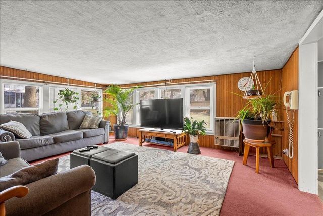 1220 Shultz Street, Waterloo, IA 50707
