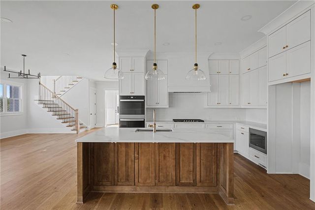 323 Reese Way, Ball Ground, GA 30107