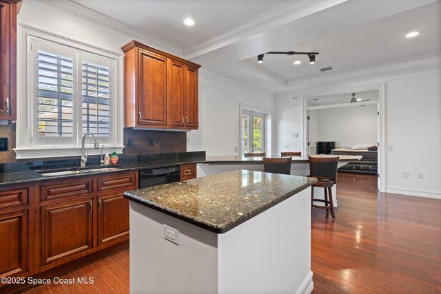 2869 Hiawatha Avenue NE, Palm Bay, FL 32905