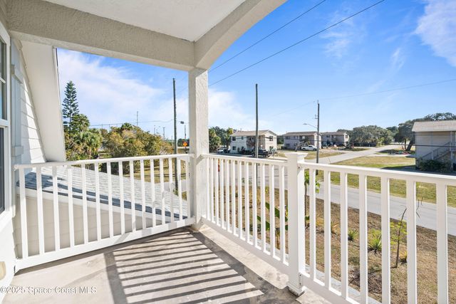 2869 Hiawatha Avenue NE, Palm Bay, FL 32905