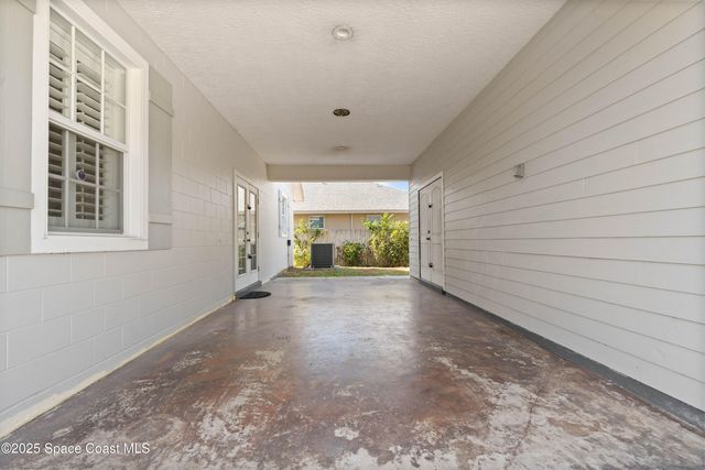 2869 Hiawatha Avenue NE, Palm Bay, FL 32905