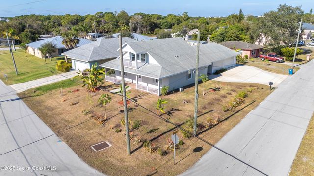 2869 Hiawatha Avenue NE, Palm Bay, FL 32905