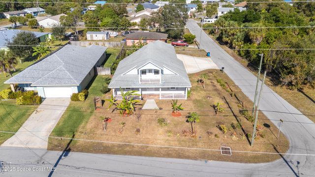 2869 Hiawatha Avenue NE, Palm Bay, FL 32905