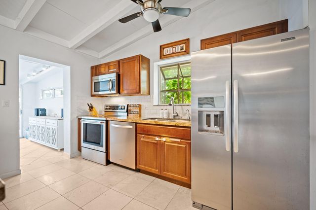 2625 Gulfstream Lane, Fort Lauderdale, FL 33312
