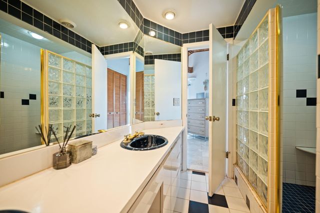 2625 Gulfstream Lane, Fort Lauderdale, FL 33312