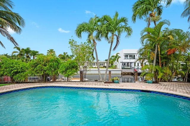 2625 Gulfstream Lane, Fort Lauderdale, FL 33312
