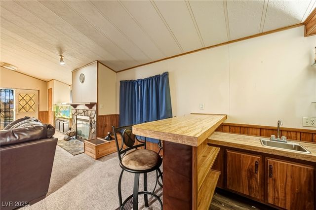 590 Roumm Avenue, Pahrump, NV 89060