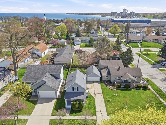 2708 Forest Street, Port Huron, MI 48060