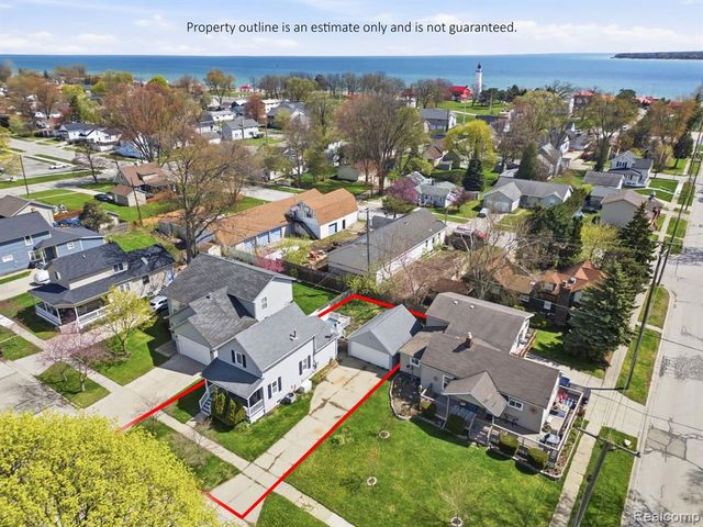 2708 Forest Street, Port Huron, MI 48060