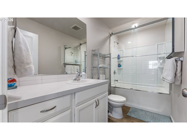 2983 FENYA St, Springfield, OR 97477