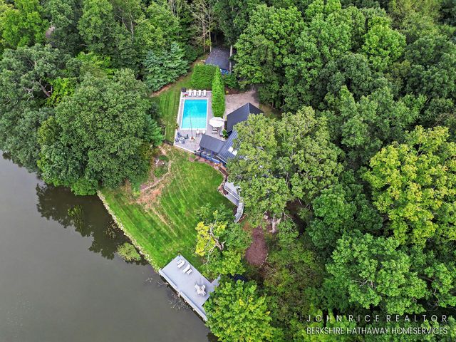 6155 Oakmont Landing Se, Caledonia Twp, MI 49302