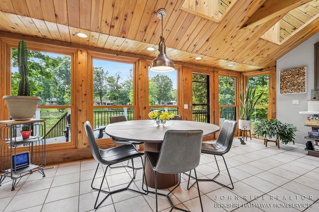 6155 Oakmont Landing Se, Caledonia Twp, MI 49302