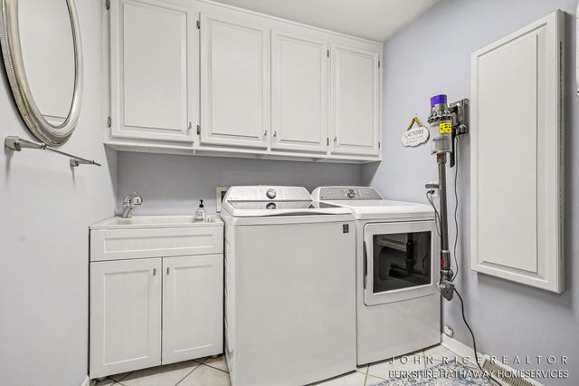 6155 Oakmont Landing Se, Caledonia Twp, MI 49302
