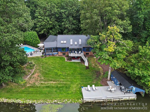 6155 Oakmont Landing Se, Caledonia Twp, MI 49302