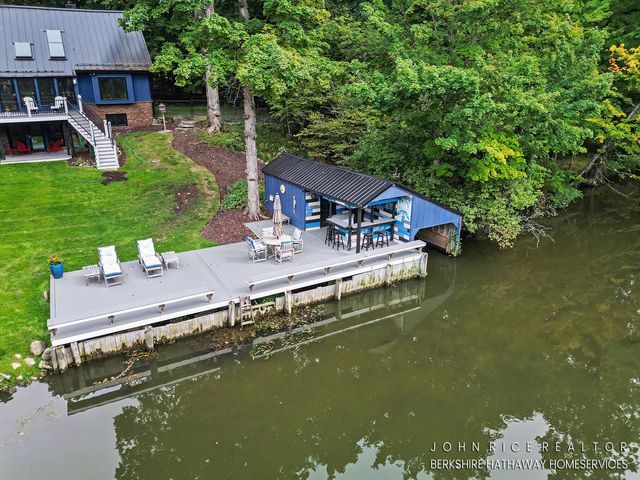 6155 Oakmont Landing Se, Caledonia Twp, MI 49302