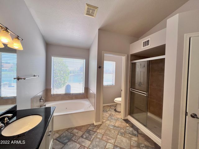 6933 W SACK Drive, Glendale, AZ 85308