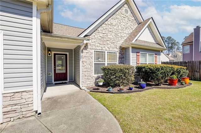 1372 Summer Hill Court, Sugar Hill, GA 30518