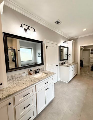 38 Copperfield Dr., Hattiesburg, MS 39402