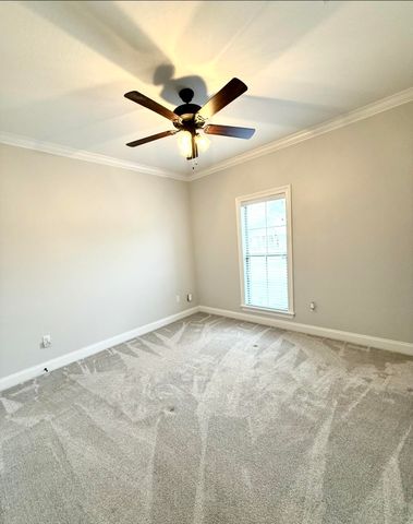 38 Copperfield Dr., Hattiesburg, MS 39402