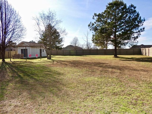 38 Copperfield Dr., Hattiesburg, MS 39402