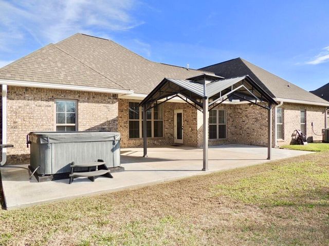 38 Copperfield Dr., Hattiesburg, MS 39402