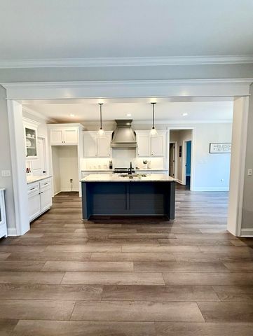 38 Copperfield Dr., Hattiesburg, MS 39402